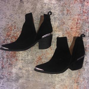 Jeffrey Campbell Cromwell booties
